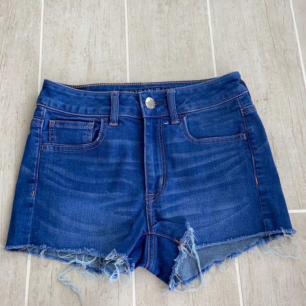 NWOT American Eagle Hi-Rise Shortie size 2